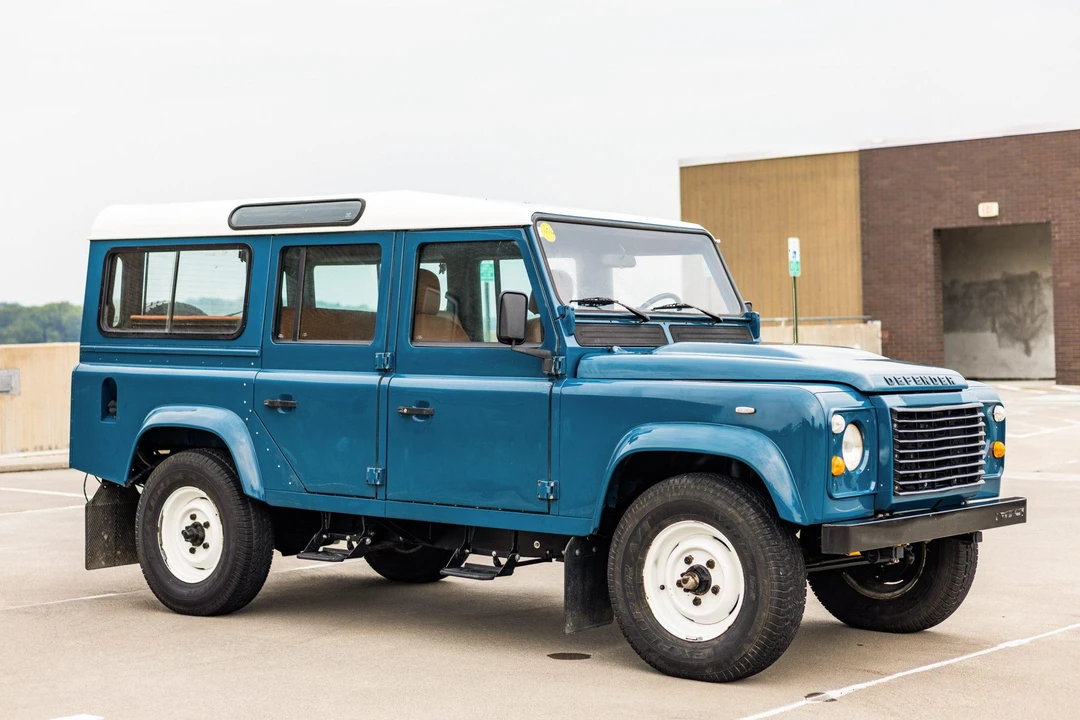 1987 Land Rover Defender 110 - Image 8 of 31