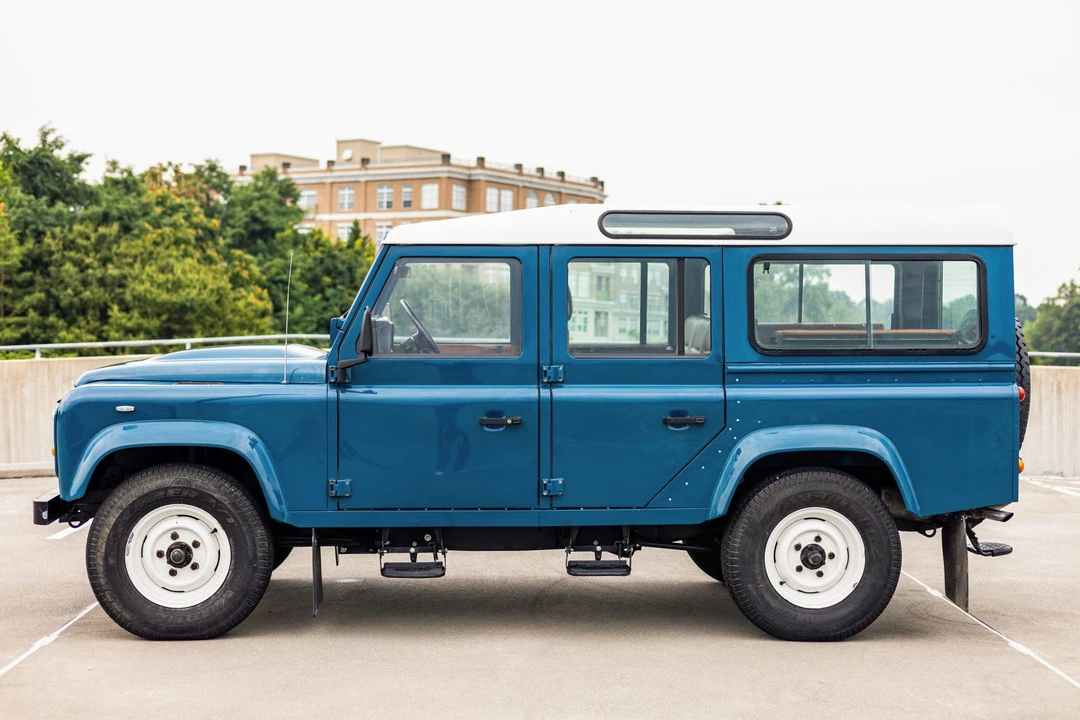 1987 Land Rover Defender 110 - Image 6 of 31