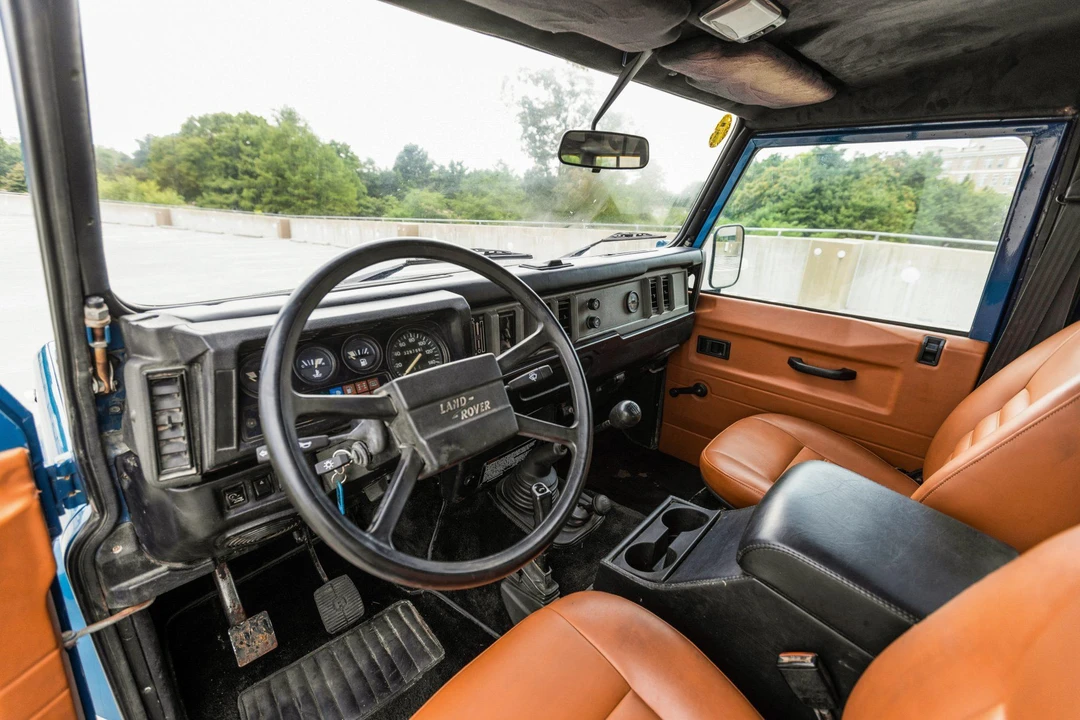 1987 Land Rover Defender 110 - Image 30 of 31