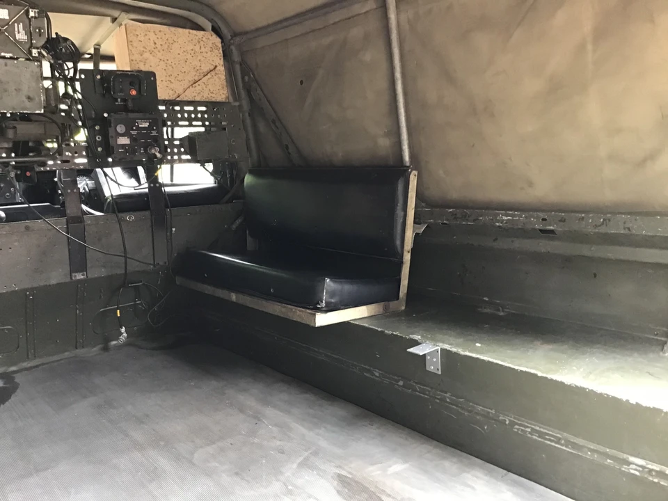1987 Land Rover Defender 110 - Image 6 of 11