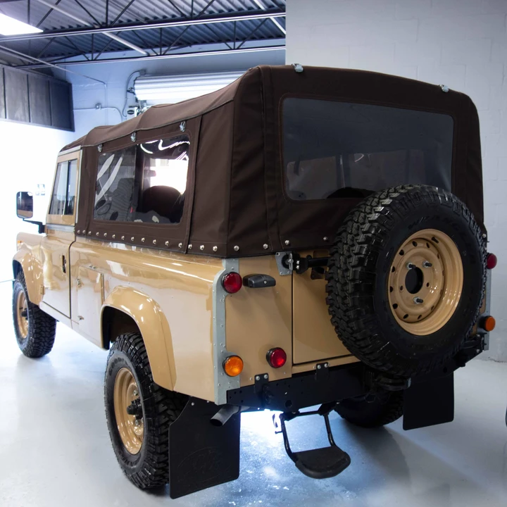 1987 Land Rover Defender 110 - Image 10 of 30