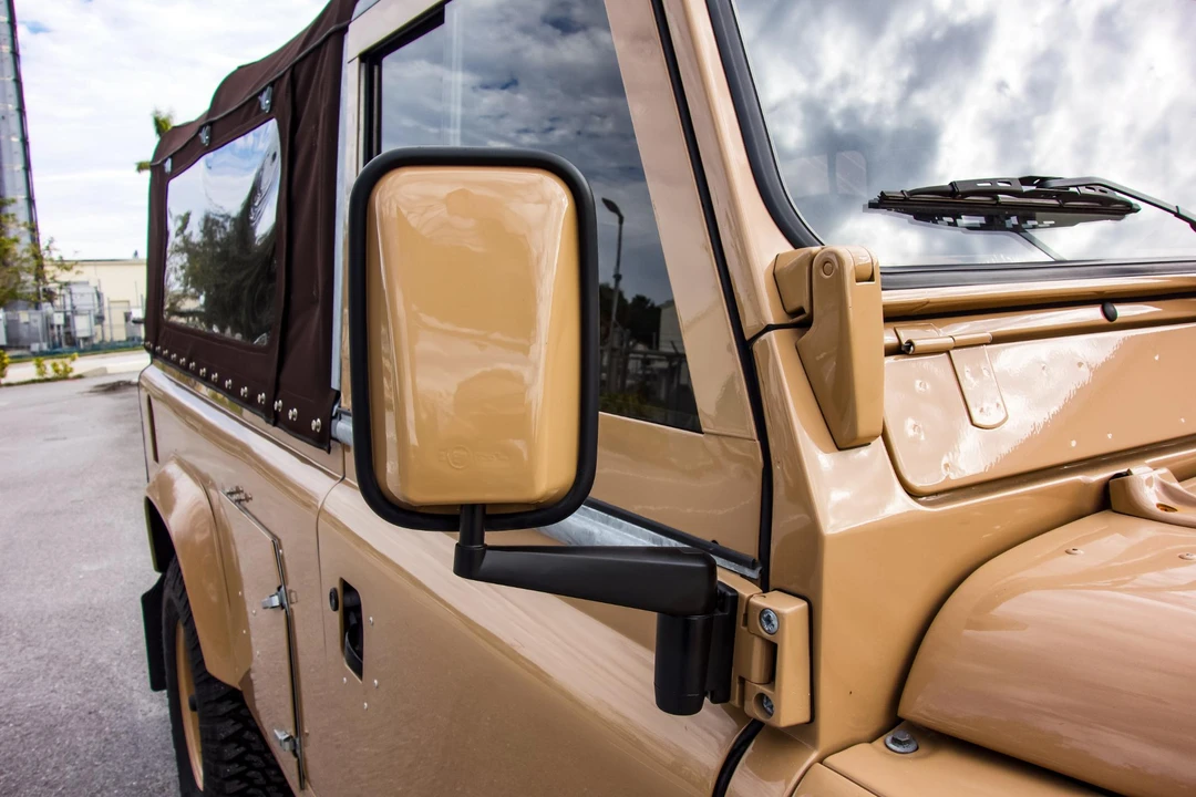 1987 Land Rover Defender 110 - Image 25 of 30