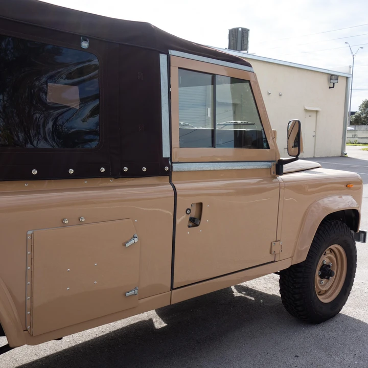 1987 Land Rover Defender 110 - Image 23 of 30
