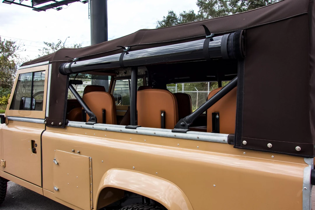 1987 Land Rover Defender 110 - Image 19 of 30