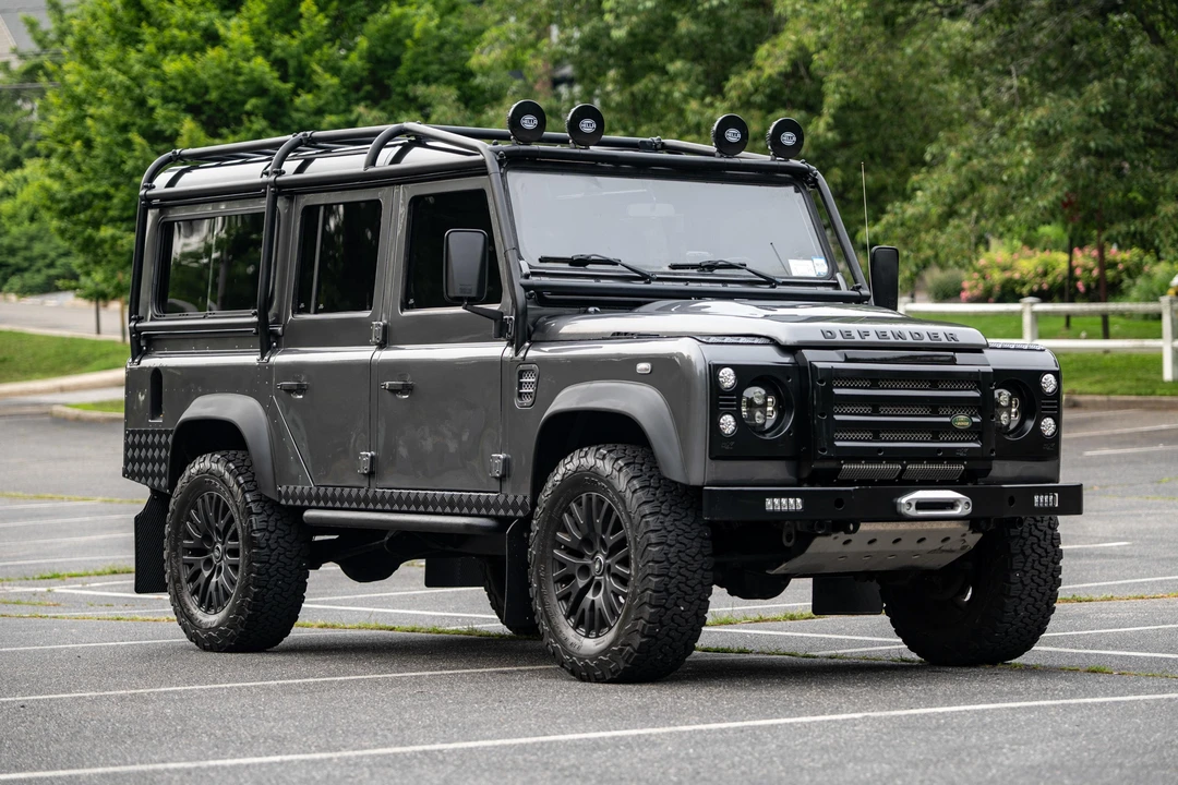 1987 Land Rover Defender 110 - Image 6 of 31