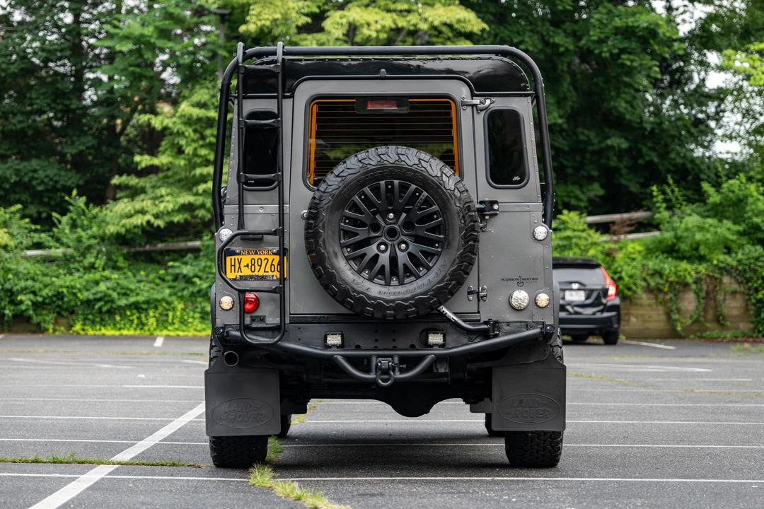 1987 Land Rover Defender 110 - Image 5 of 31