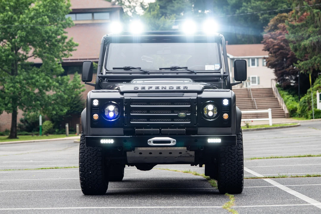 1987 Land Rover Defender 110 - Image 11 of 31