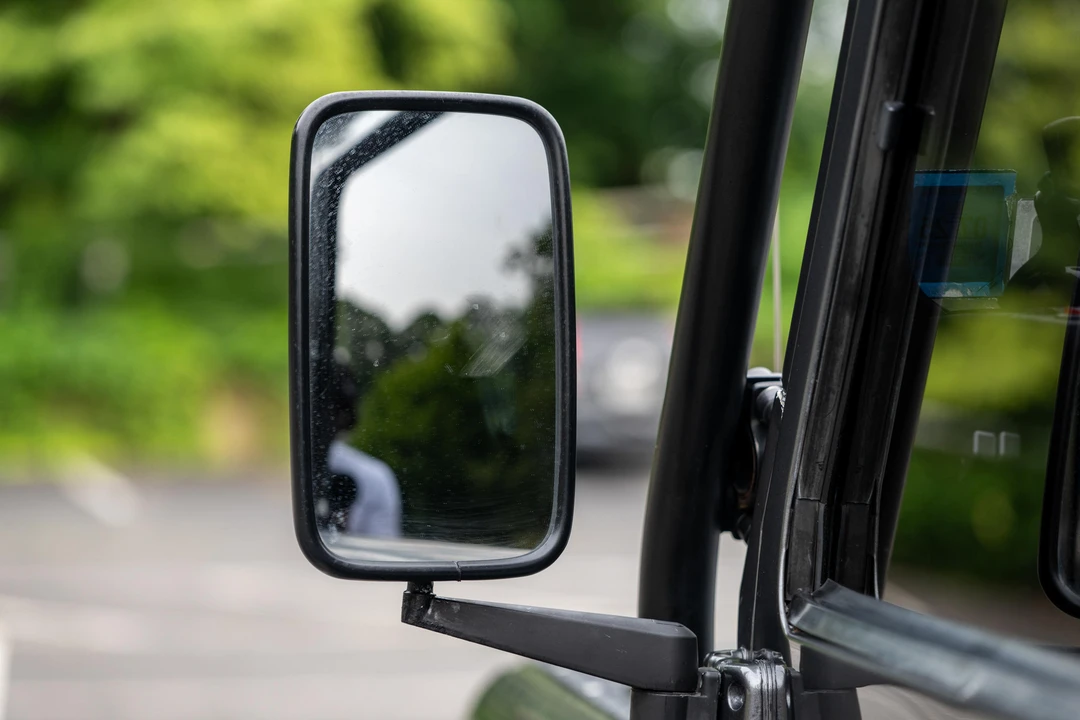 1987 Land Rover Defender 110 - Image 25 of 31
