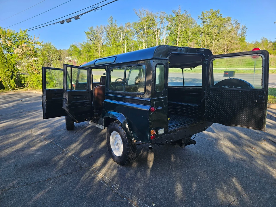 1987 Land Rover Defender 110 - Image 11 of 31
