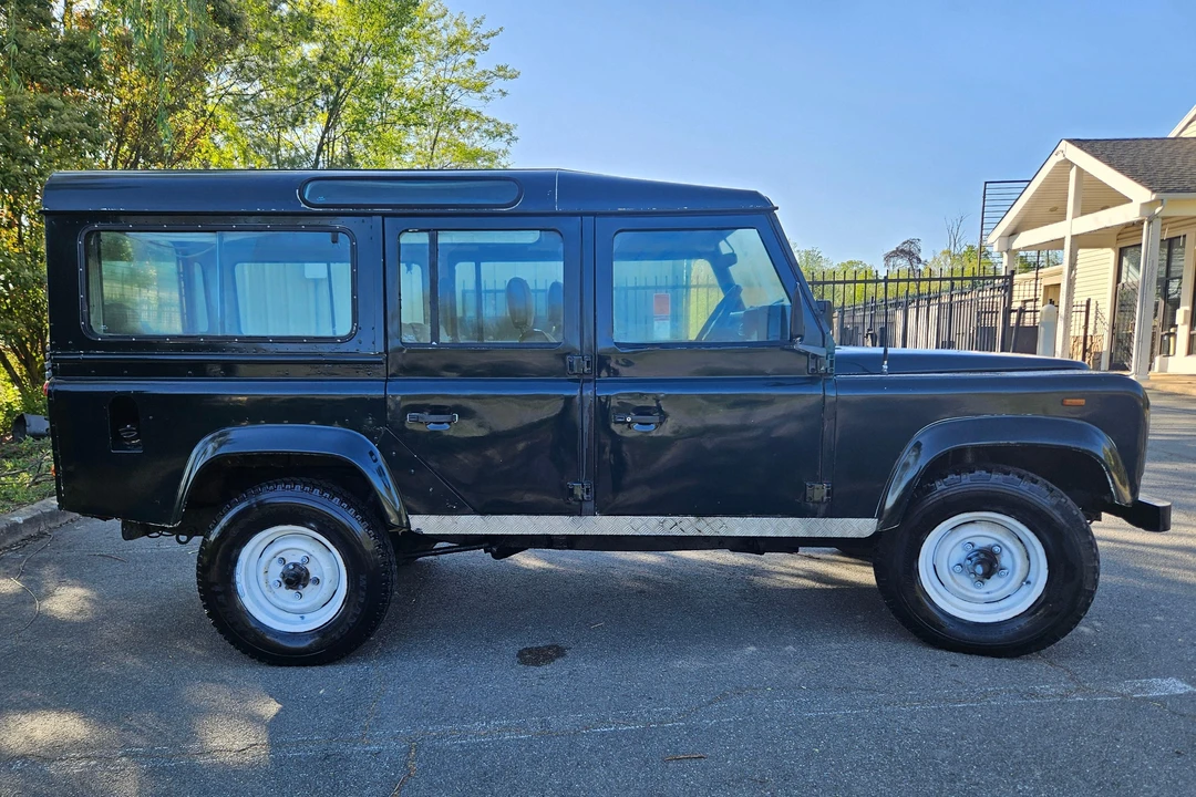 1987 Land Rover Defender 110 - Image 3 of 31