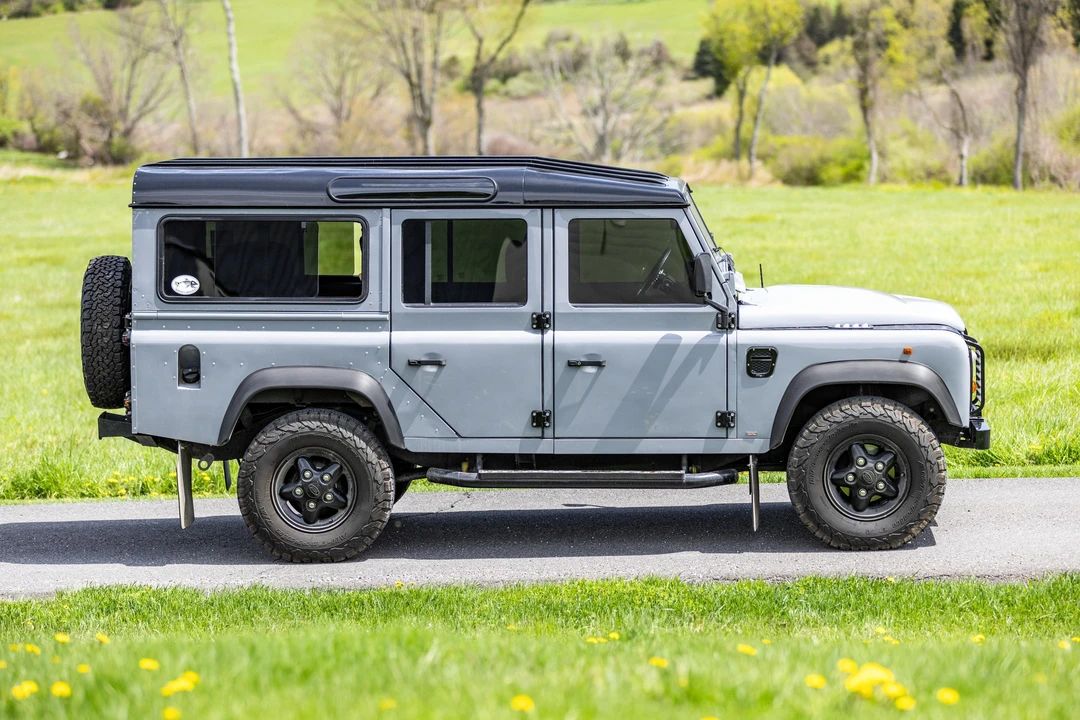 1987 Land Rover Defender 110 - Image 13 of 31