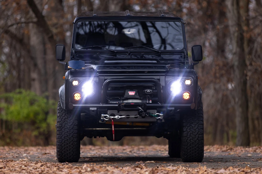 1987 Land Rover Defender 110 - Image 6 of 31