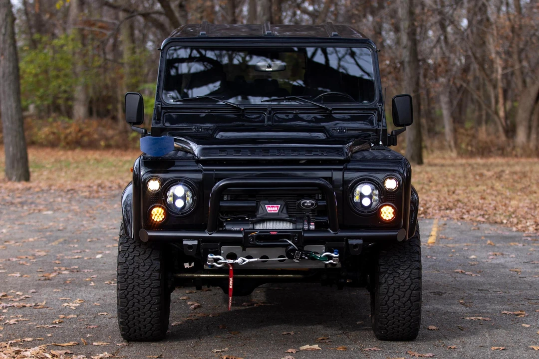 1987 Land Rover Defender 110 - Image 2 of 31