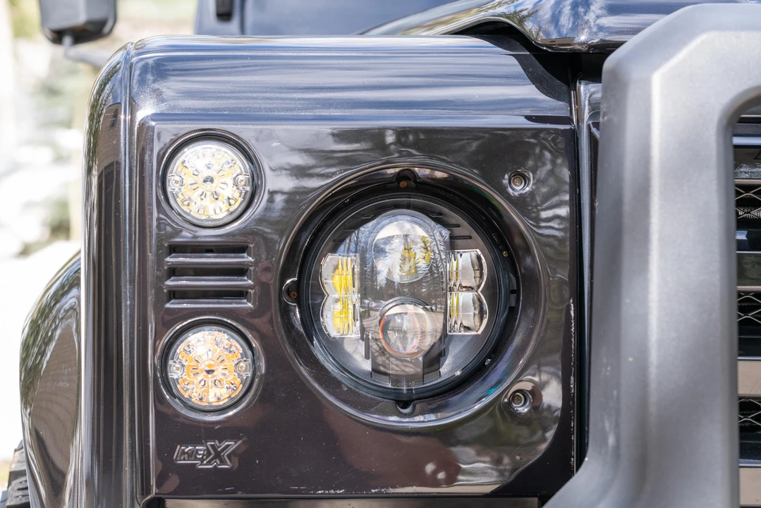 1987 Land Rover Defender 110 - Image 19 of 31