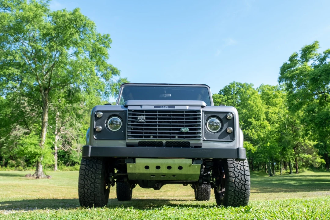 1987 Land Rover Defender 110 - Image 4 of 31