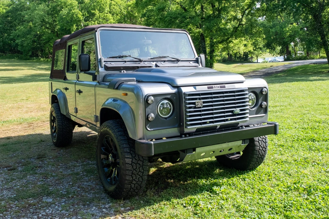 1987 Land Rover Defender 110 - Image 2 of 31