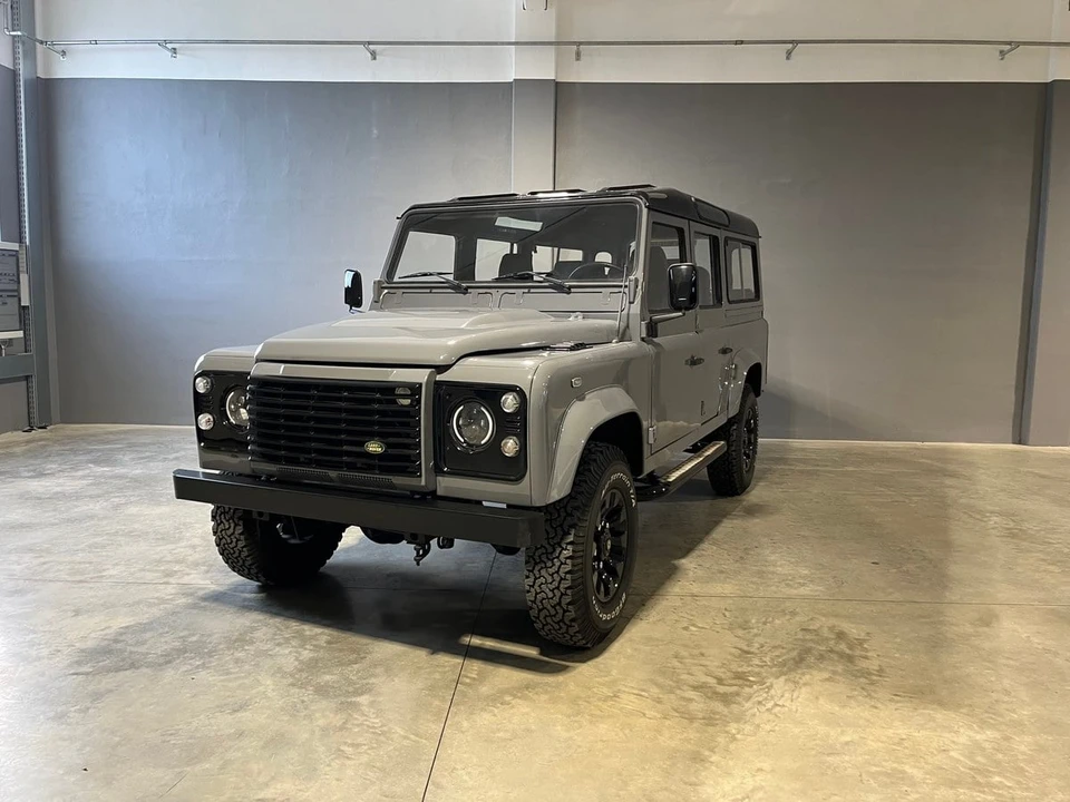 1987 Land Rover Defender 110 - Image 14 of 30
