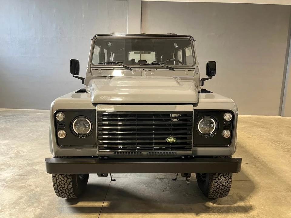 1987 Land Rover Defender 110 - Image 20 of 30