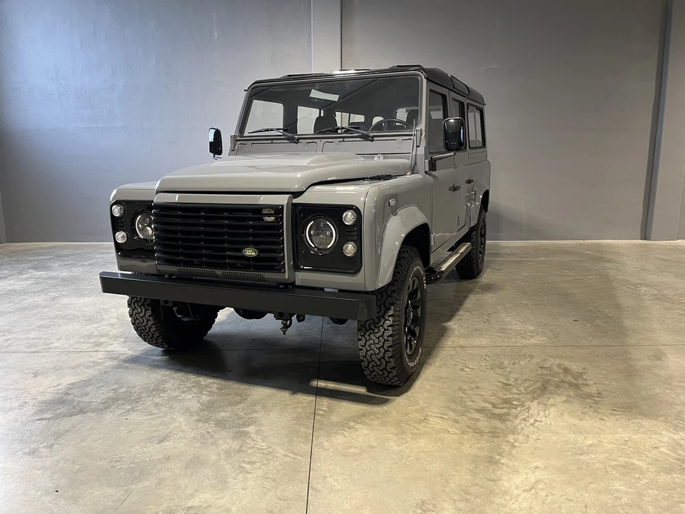 1987 Land Rover Defender 110 - Image 16 of 30