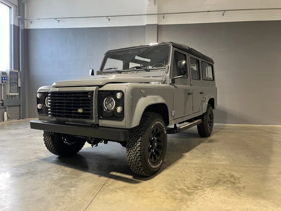 1987 Land Rover Defender 110 - Image 15 of 30