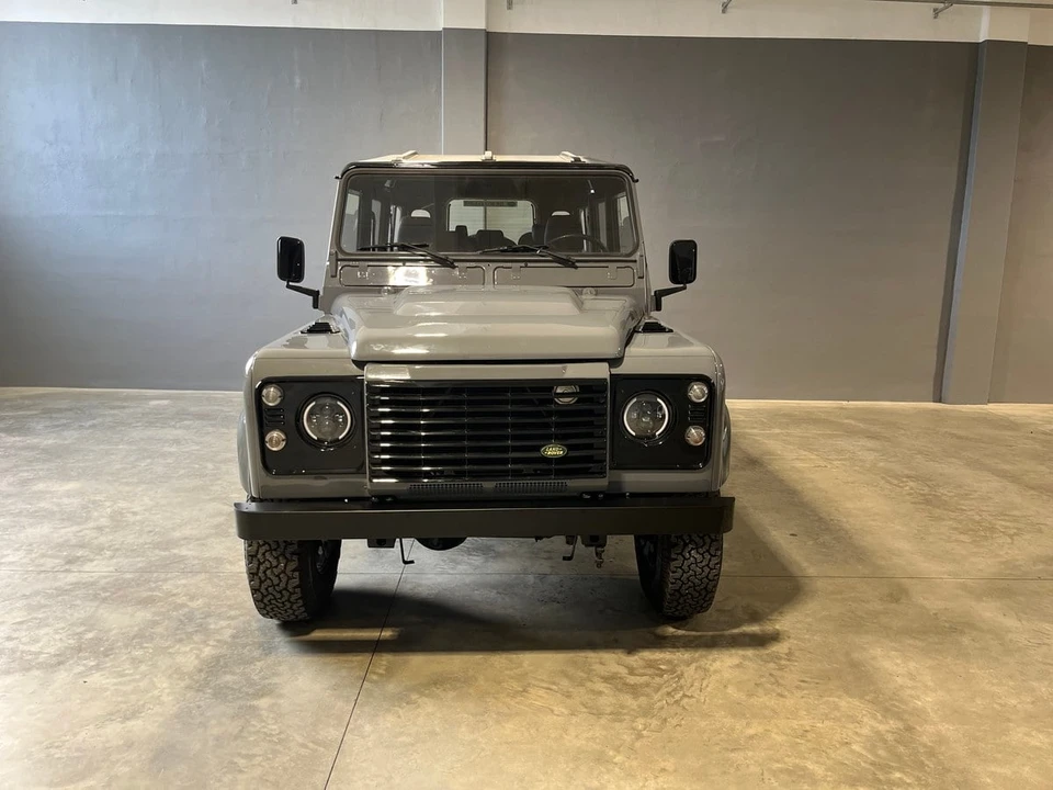 1987 Land Rover Defender 110 - Image 23 of 30