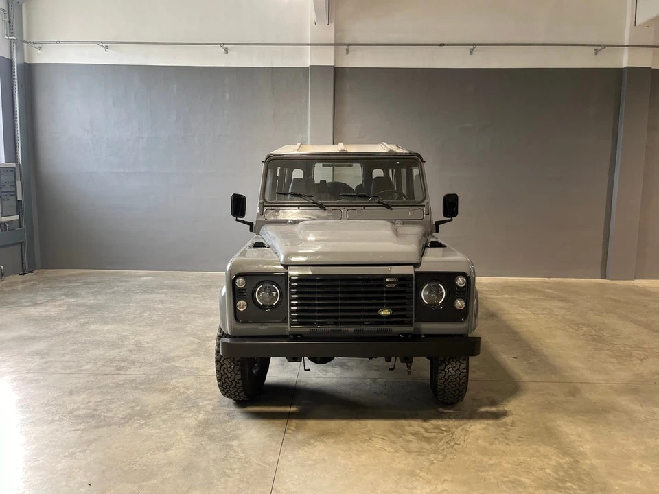 1987 Land Rover Defender 110 - Image 25 of 30