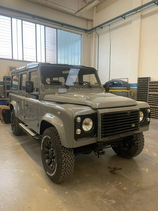 1987 Land Rover Defender 110 - Image 9 of 30