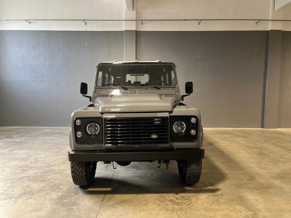 1987 Land Rover Defender 110 - Image 24 of 30