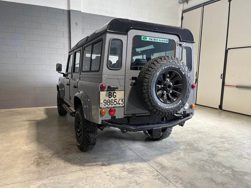 1987 Land Rover Defender 110 - Image 29 of 30