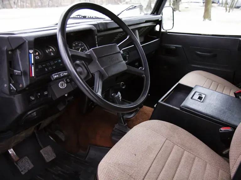 1987 Land Rover Defender 110 - Image 5 of 31