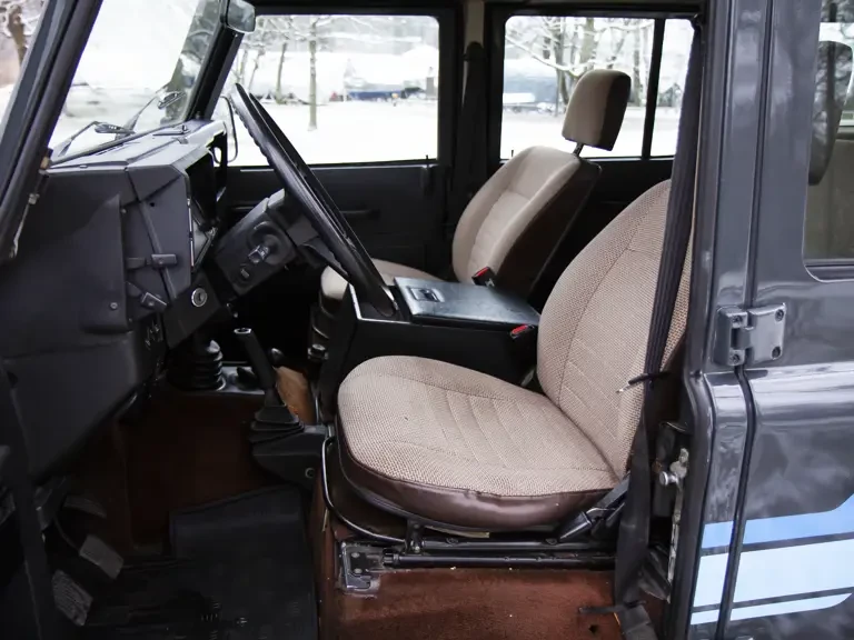1987 Land Rover Defender 110 - Image 9 of 31