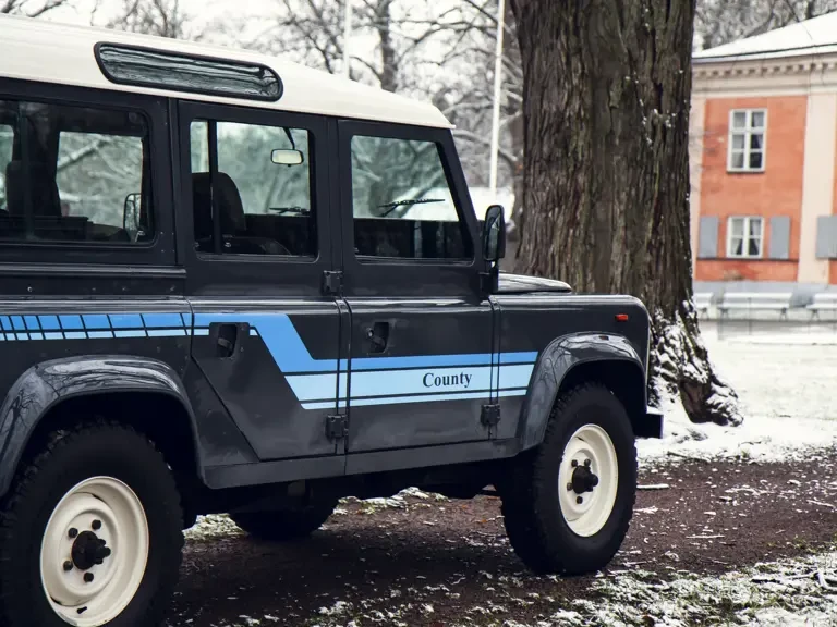 1987 Land Rover Defender 110 - Image 19 of 31