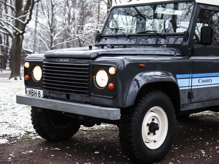 1987 Land Rover Defender 110 - Image 16 of 31