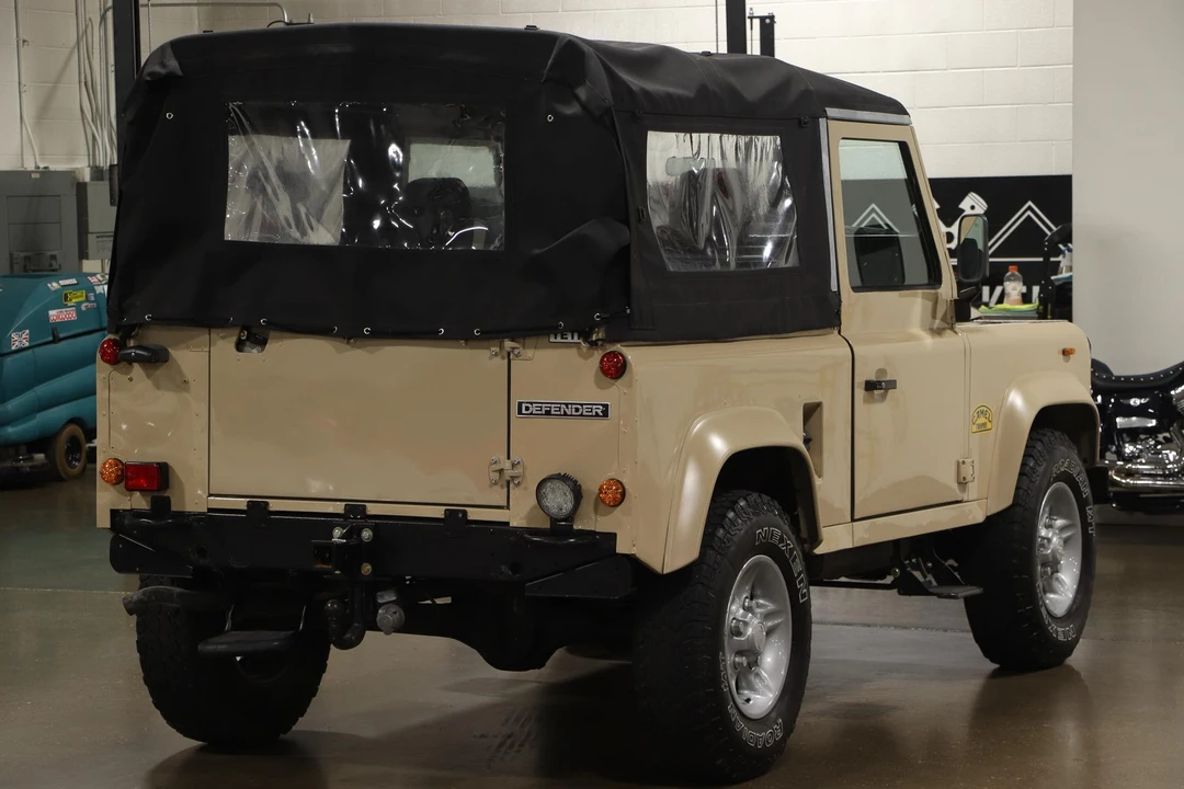 1987 Land Rover Defender 90 - Image 5 of 31