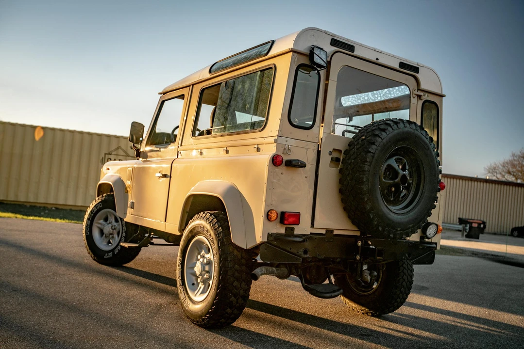 1987 Land Rover Defender 90 - Image 10 of 31