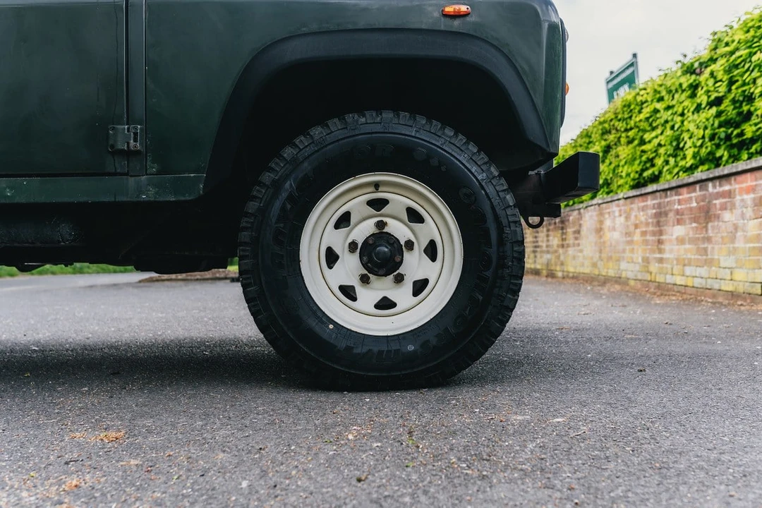 1987 Land Rover Defender 90 - Image 9 of 30