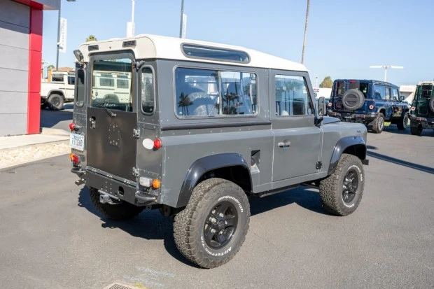 1987 Land Rover Defender 90 - Image 2 of 7