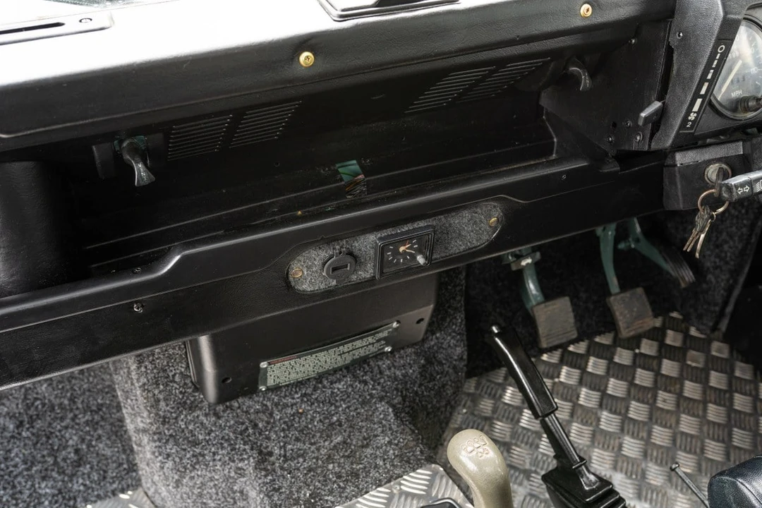 1987 Land Rover Defender 90 - Image 26 of 30