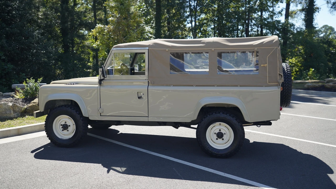1987 Land Rover Defender - Image 2 of 12