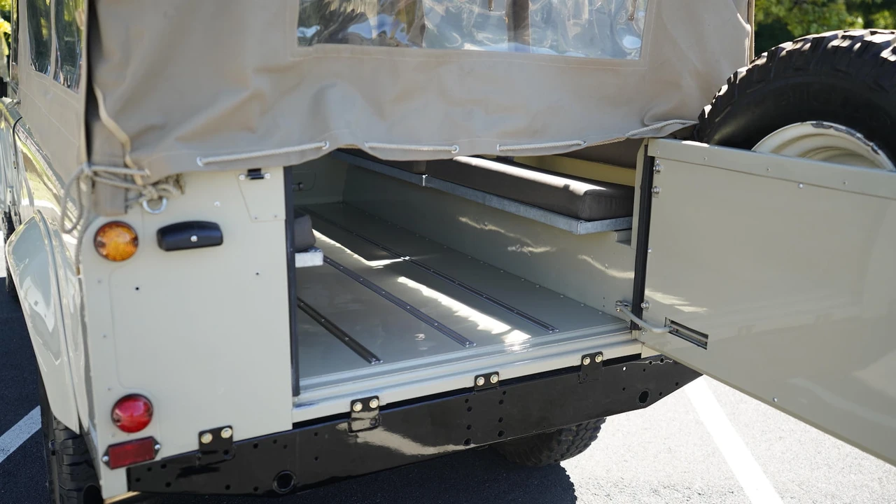 1987 Land Rover Defender - Image 7 of 12