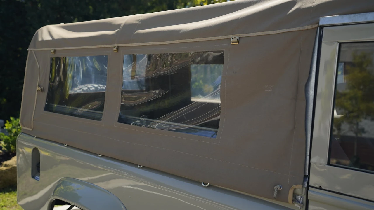 1987 Land Rover Defender - Image 9 of 12