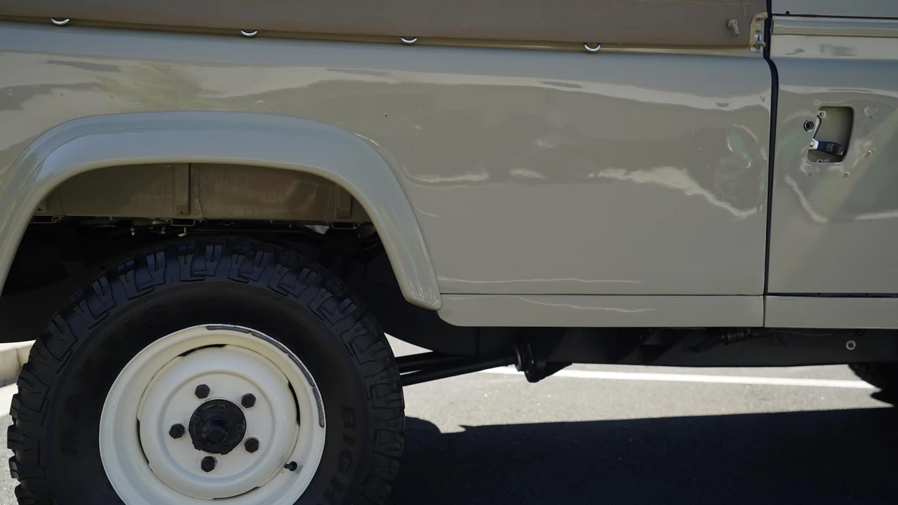 1987 Land Rover Defender - Image 10 of 12