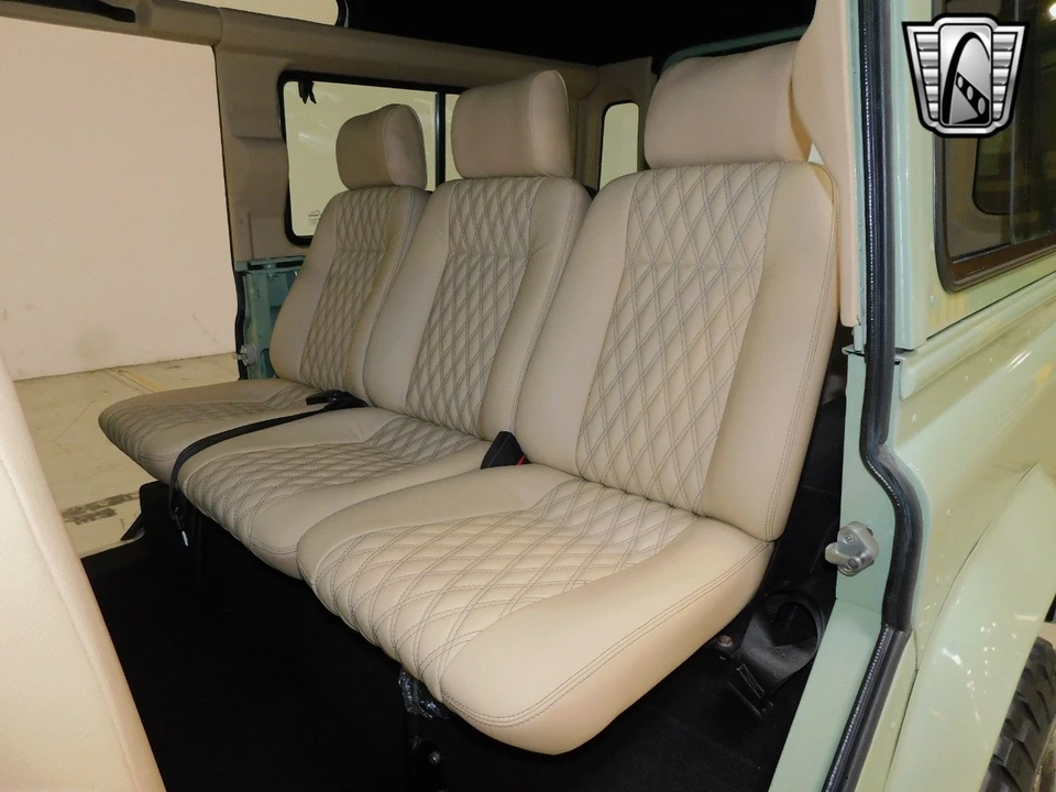 1987 Land Rover Defender - Image 10 of 12