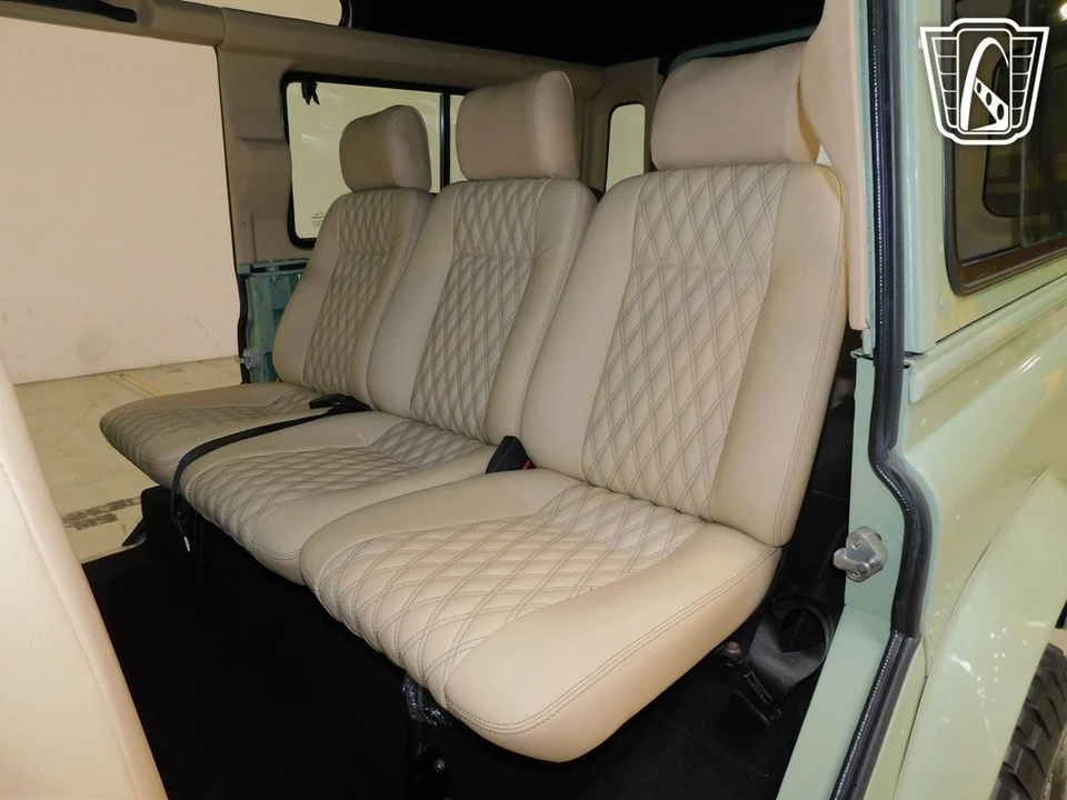1987 Land Rover Defender - Image 10 of 21