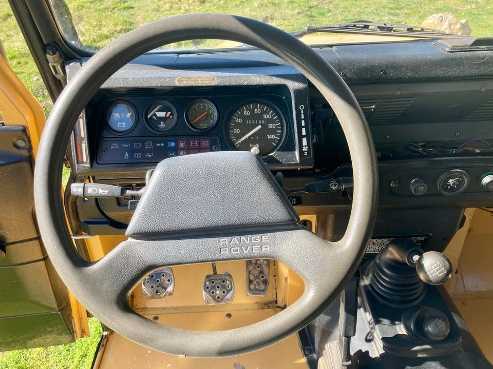 1987 Land Rover Defender 110 - Image 17 of 30