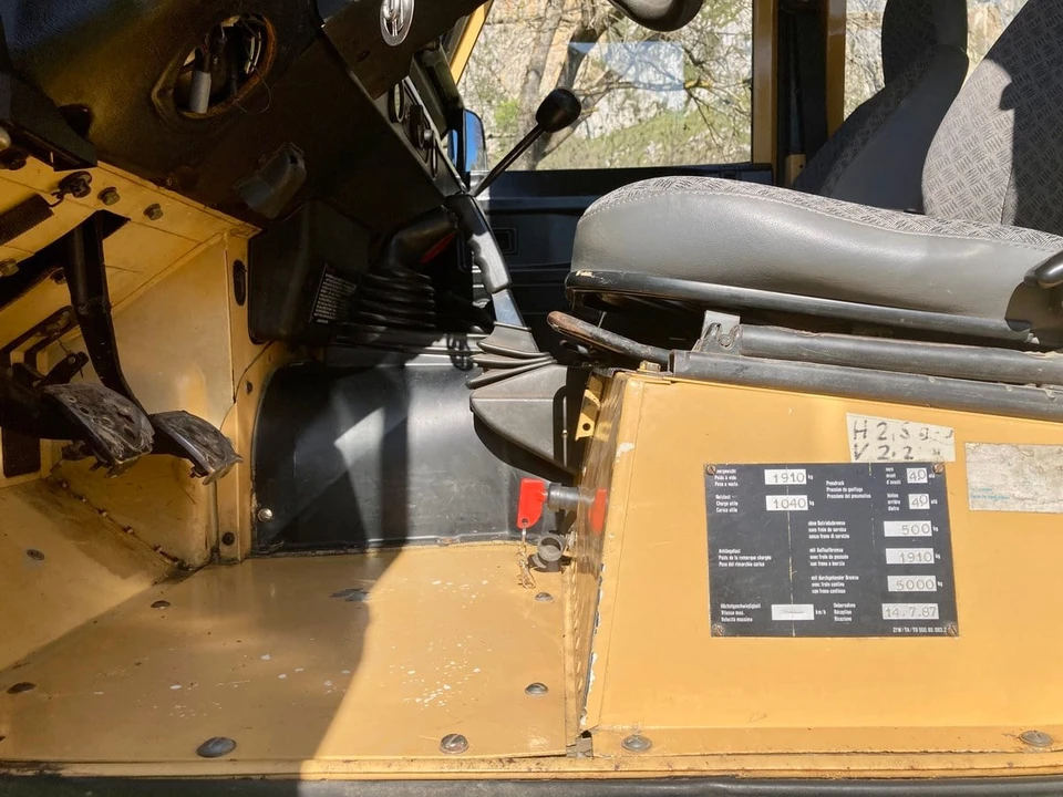 1987 Land Rover Defender 110 - Image 21 of 30