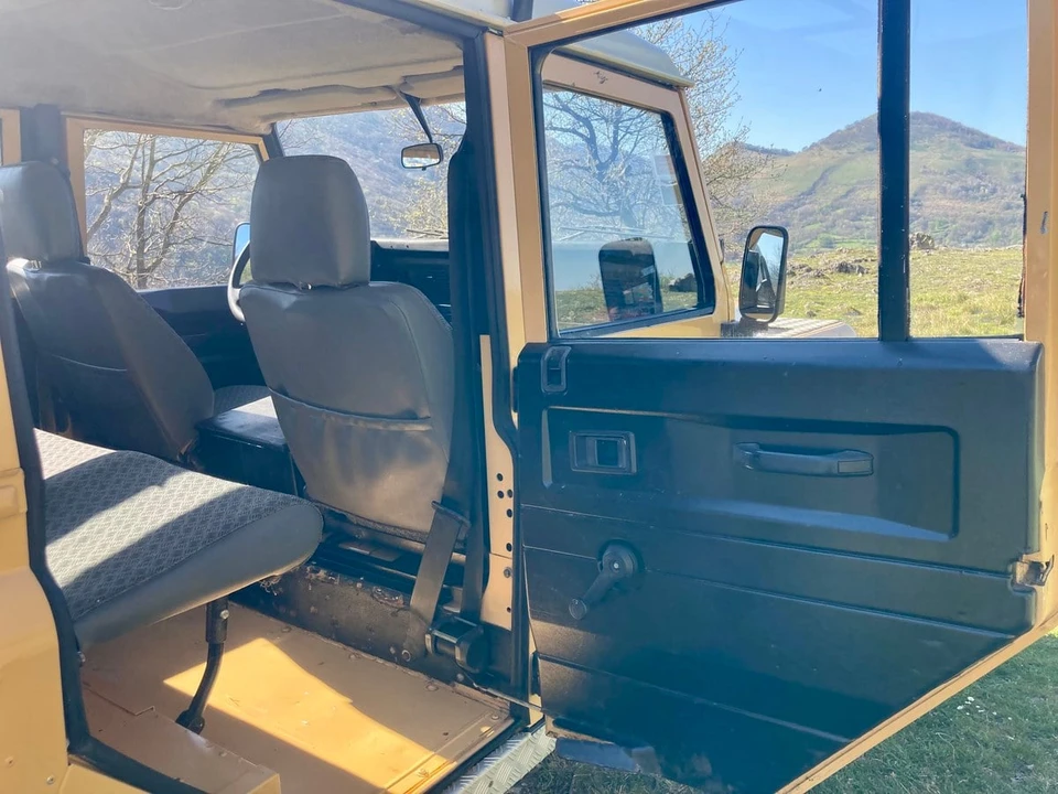 1987 Land Rover Defender 110 - Image 26 of 30