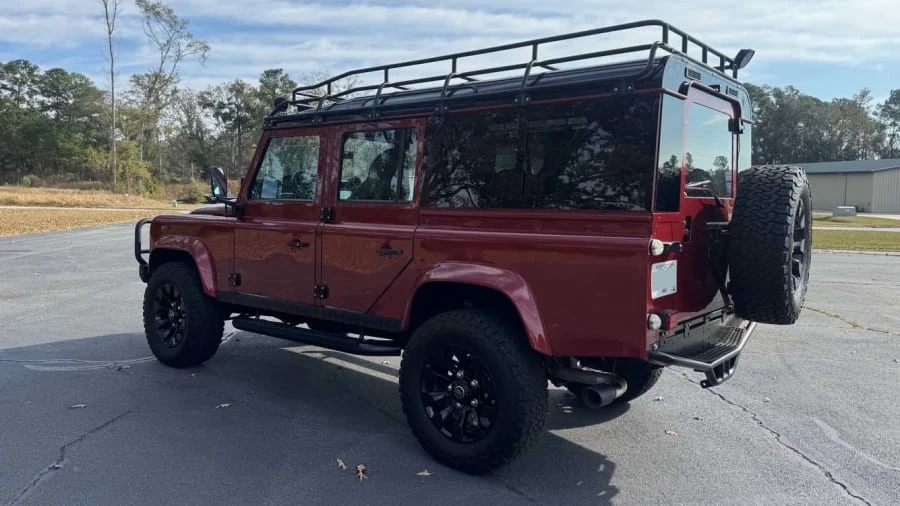 1987 Land Rover Defender 110 - Image 3 of 10