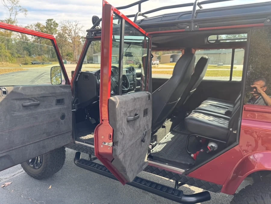 1987 Land Rover Defender 110 - Image 8 of 10