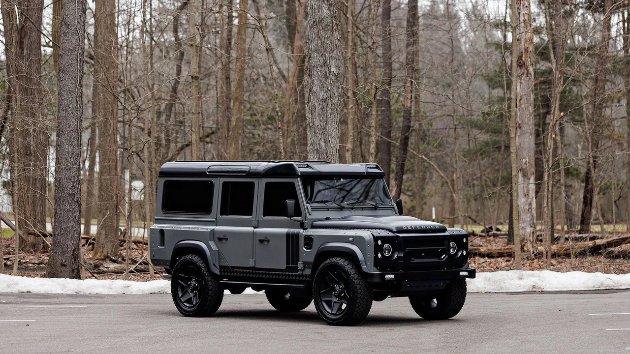 1987 Land Rover Defender 110 - Image 4 of 31